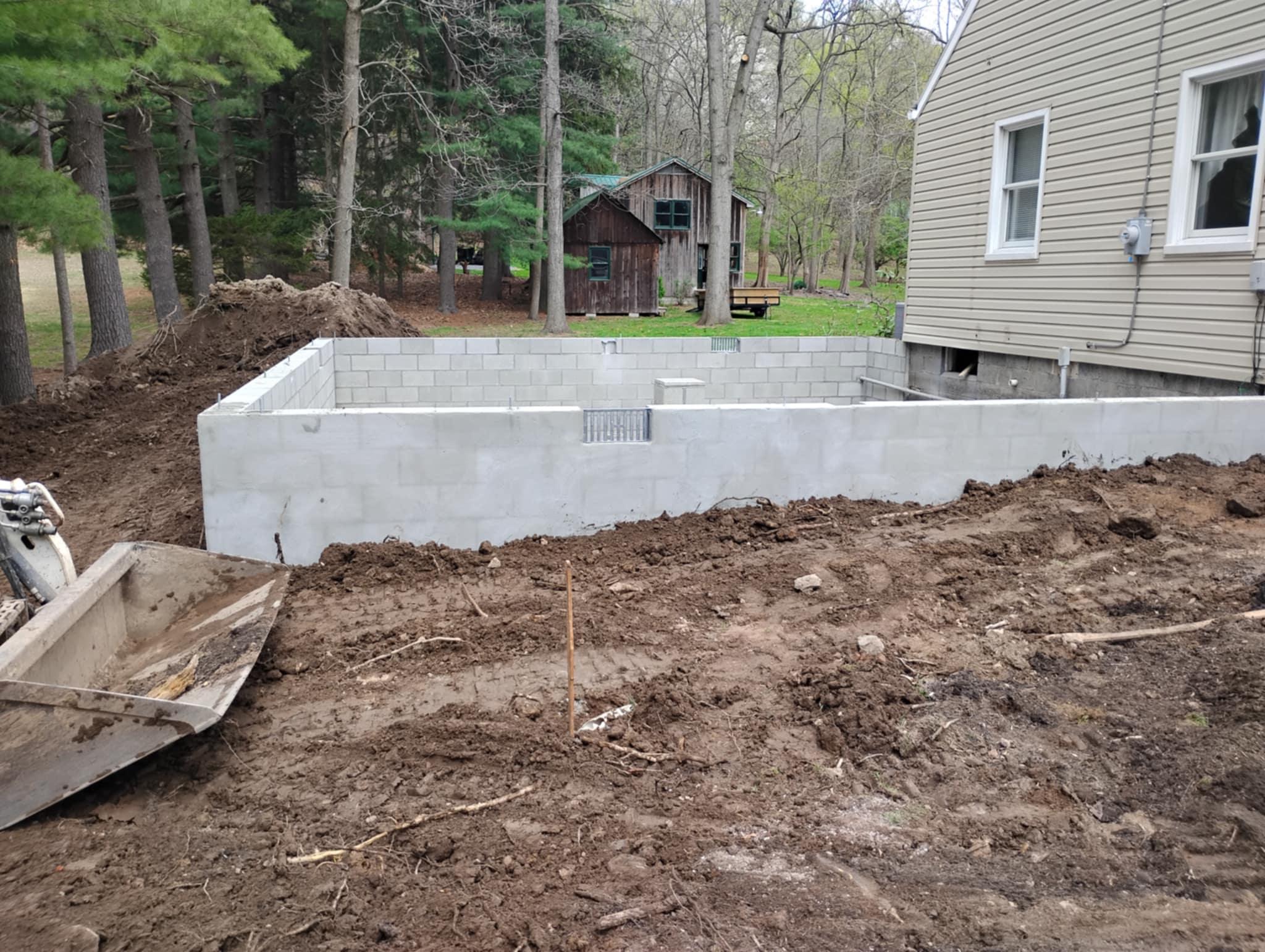 Cinderblock foundation by Rhinesmith Masonry